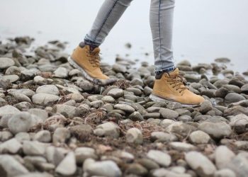 wytrzymałe i wzmocnione buty
